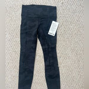 Lululemon Camo Fast and Free HR right 25” leggings Never worn tags on